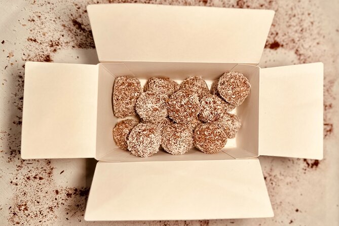 1.5h Hands on Chocolate Workshop: Truffles & Tasting - Making Belgian Chocolate Truffles: From Ganache to a Box of Your Own