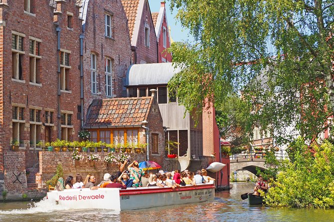 40-Minute Guided boat trip in medieval Ghent - Price and value: what $12.07 buys you in Ghent
