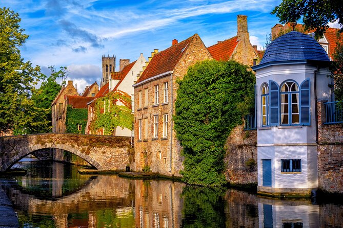 6 Hour Bruges Shore Excursion from Zeebrugge Cruise Port - Basilica of the Holy Blood: small stop, big meaning