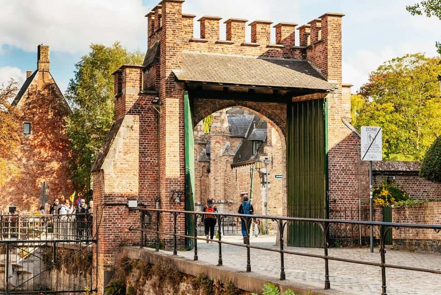 Amsterdam: Brussels & Bruges w/ Optional Chocolate Tasting - Why This One-Day Brussels and Bruges Route Works From Amsterdam