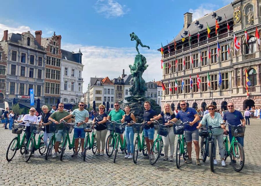 Antwerp Bike Tours: The Highlights & Beyond - Finding Antwerp Bike Tours in Paradijsstraat (Street of Paradise)