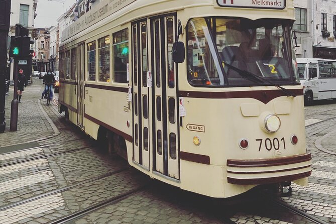 Antwerp: Diamond & Jewish Quarter Walking Tour - Stop 3: the Jewish Quarter walk and what daily life looks like