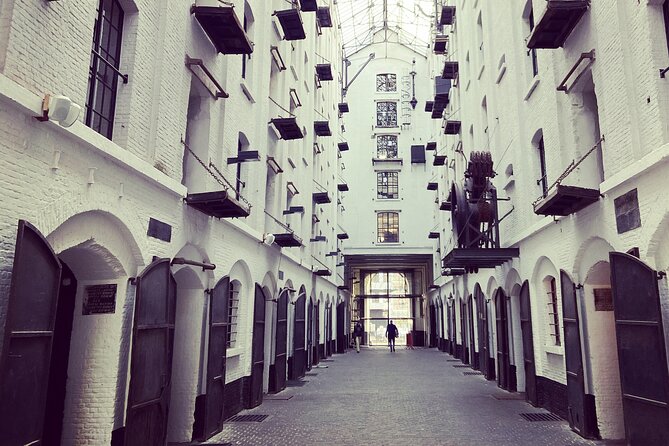 Antwerp: Diamond & Jewish Quarter Walking Tour - Antwerpen-Centraal: the big starting point, not just a landmark