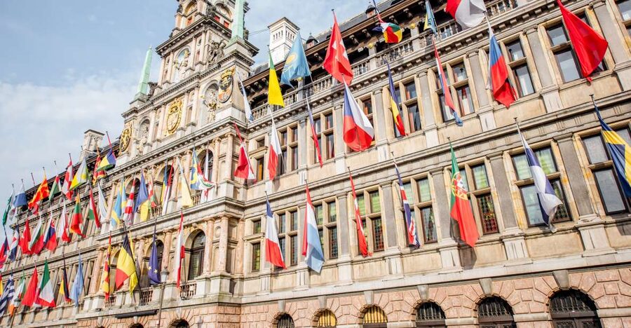 Antwerp: Express Walk with a Local in 60 minutes - Key things to know before you go