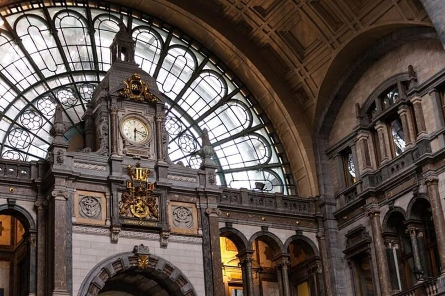 Antwerp: Must-See Attractions Private Walking Tour - Getting Your Bearings in Antwerp’s Historic Core