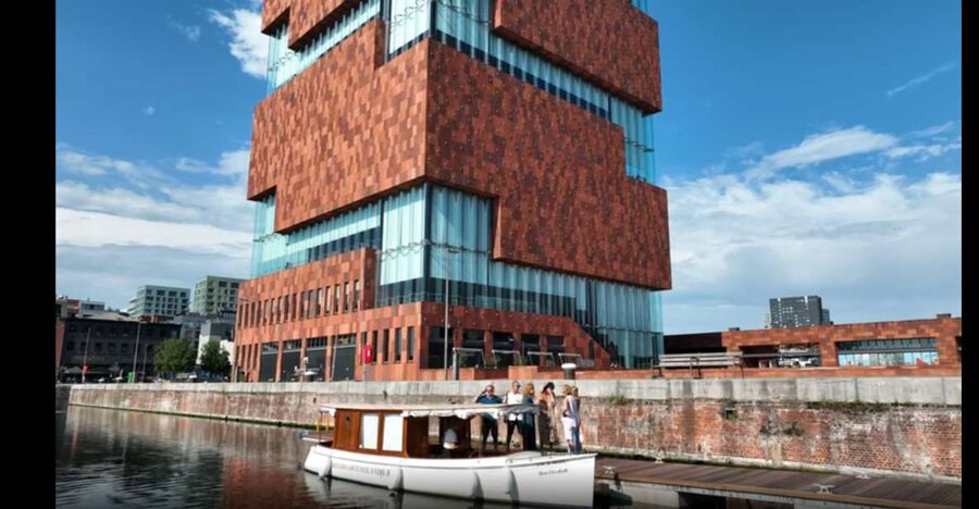 Antwerp: Private Old Harbour Boat Tour Incl. Drinks & Snacks - The harbour highlights: what to watch as you pass MAS to Asiadok