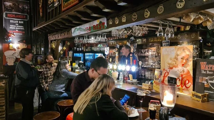 Antwerp: Pub Crawl in the Historical City - Antwerp Pub Crawl with 3 Beer Stops: why 2 hours feels like enough
