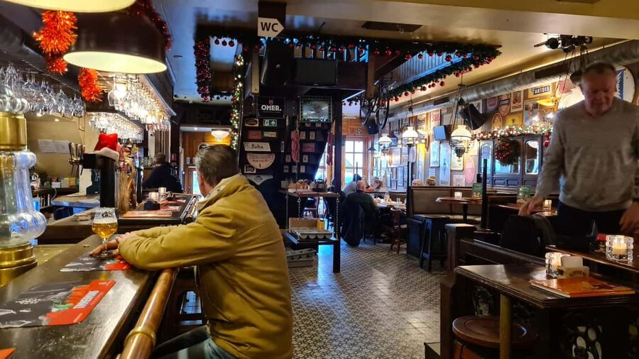 Antwerp: Pub Crawl in the Historical City - The local bar visit and the 3-stop tasting approach