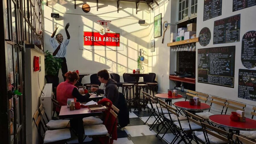 Antwerp: Pub Crawl in the Historical City - What you need to know about drinks, the guide drink rule, and budgeting