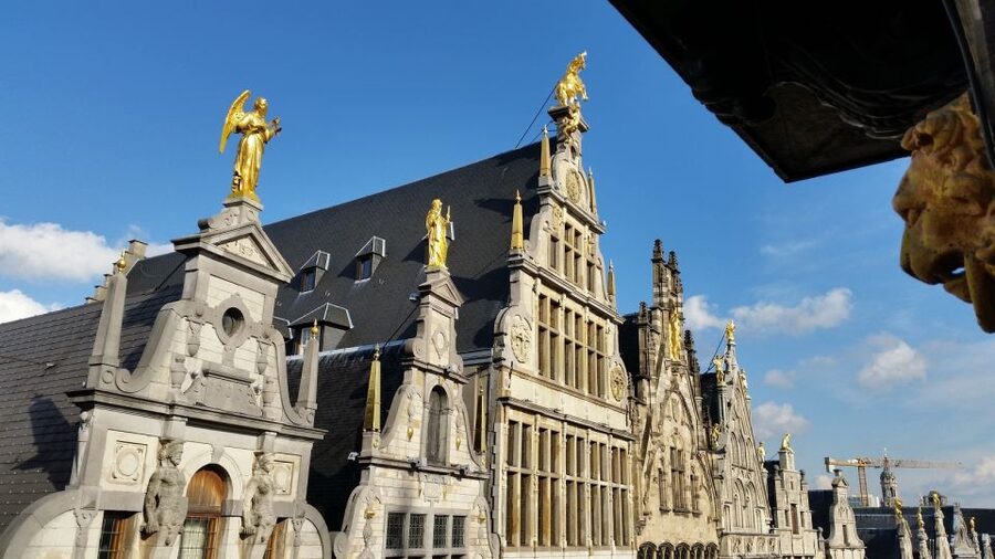 Antwerp: Walking Tour from Steen to Central Station - Harbor and modern Antwerp architecture, old values with new shapes
