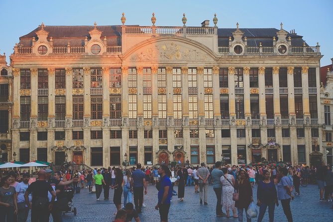 Architecture Tour of Brussels - Grand Place: where Brussels’ past changes style