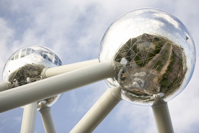 Atomium Brussels Flexible Entry Ticket - One Entry within 3 Days - What to do at Atomium beyond the view (Visual Systems and the smartphone game)