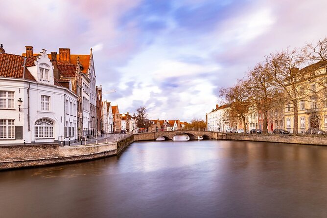 Authentic and Complete Bruges, with Local Guide and Chocolate - Markt: Start in the Medieval Heart of Bruges