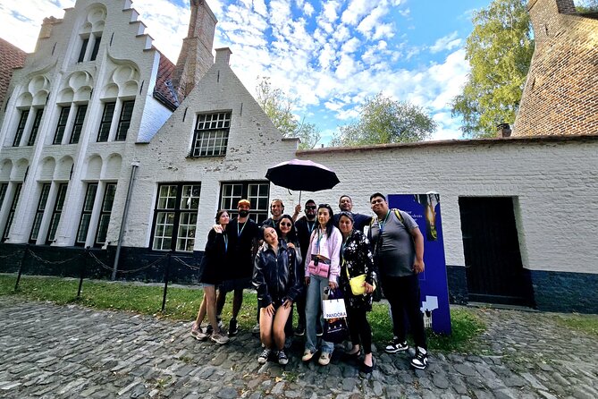 Authentic and Complete Bruges, with Local Guide and Chocolate - Onze-Lieve-Vrouwekerk and Site Oud Sint-Jan: Look Twice