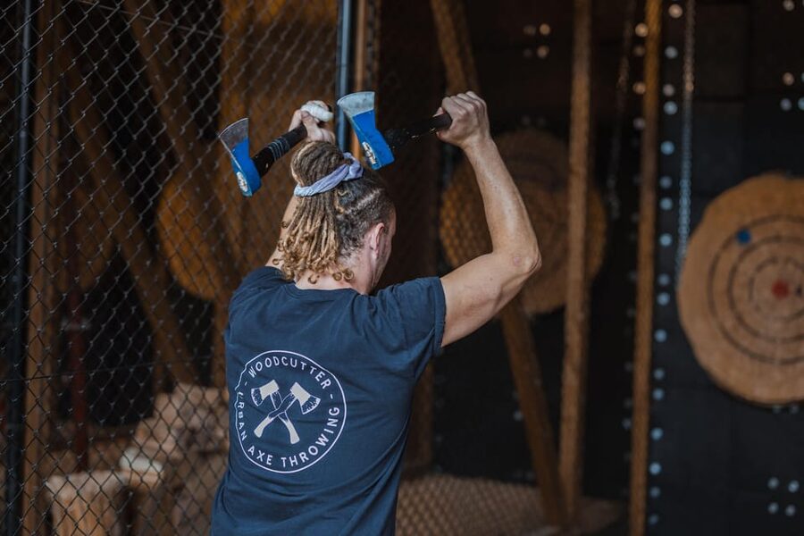 AXE THROWING EXPERIENCE IN ANTWERP - Things to Know Before You Go (So You Stay in the Fun Zone)
