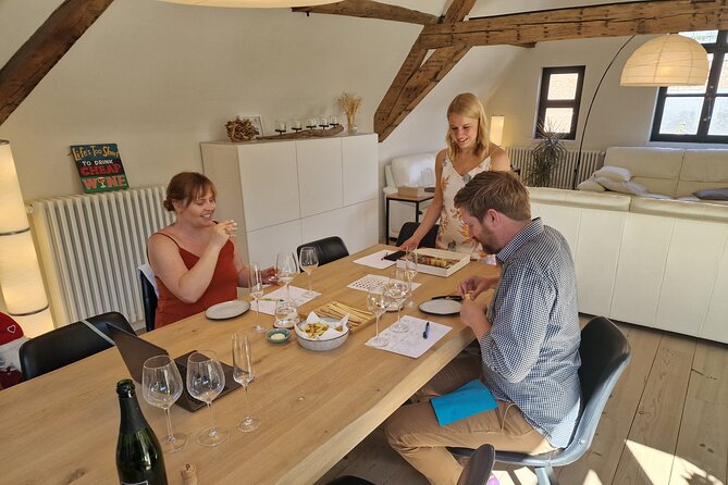 Belgian Wines Tasting in a UNESCO Heritage Home in Ghent - How the tasting is guided, with aroma and step-by-step structure