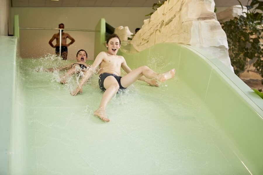 Bellewaerde Aquapark Entrance Ticket - Getting there from Ypres: parking and bus #84