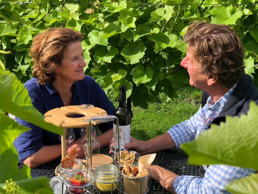 Bioul (near Dinant) : Château de Bioul Tour and Wine Tasting - The family story you actually remember