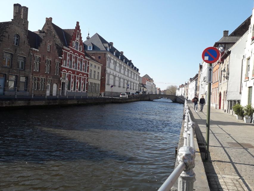 Bruges Beer and Chocolate Walking Tour - Canal boat ride included: the break your feet will thank you for