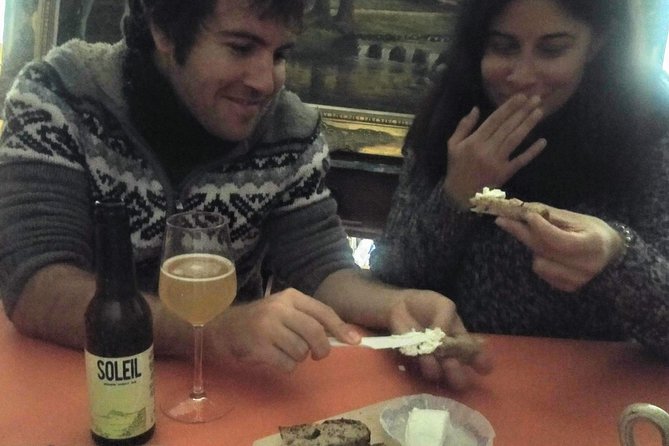 Bruges Beer Tour with chocolate pairing by a young local - Stop 4 in lively bars: the mixed-style tasting that teaches your palate