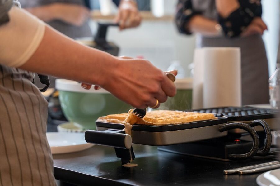 Bruges: Belgian Waffle-Making Workshop with Beer Tasting - Who this workshop suits best (and who might want another plan)
