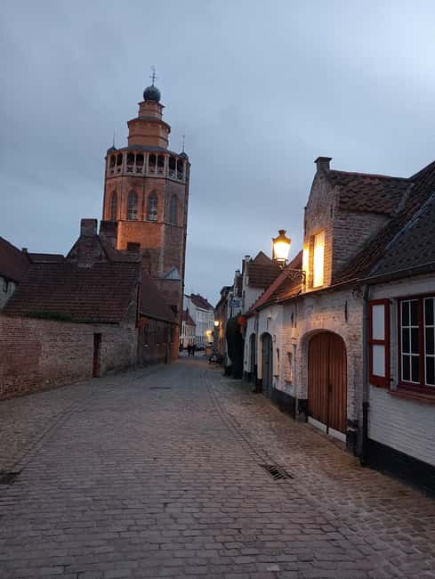 Bruges, Bike Tour with Chocolate Tasting & Hot Wine/Chocolat - Should you book this Christmas chocolate bike tour in Bruges?