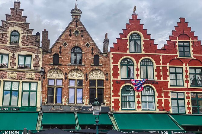 Bruges by a Local: Exciting Stories, Mysteries, People and Choco - Walking Bruges like a local, not a checklist