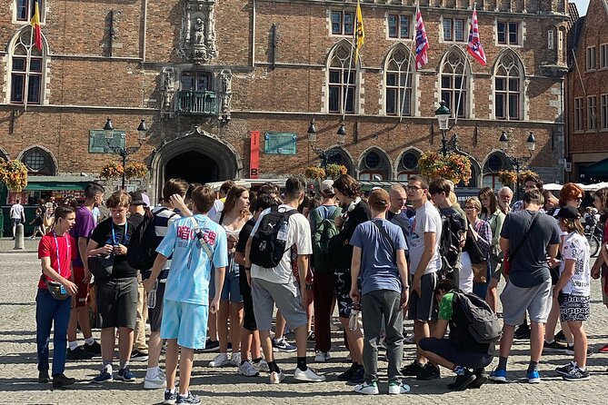 Bruges by a Local: Exciting Stories, Mysteries, People and Choco - Markt first: where every corner has a story