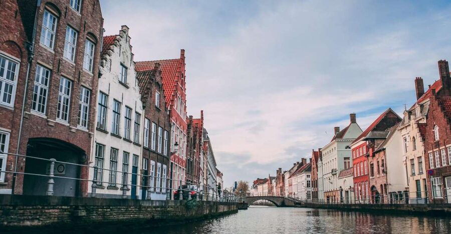 Bruges: Express Walk with a Local in 60 minutes - Rozenhoedkaai: Getting Orientated With a Local at the Start