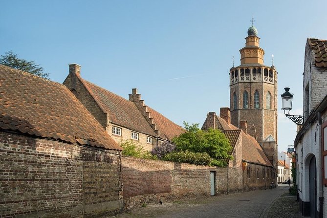 Bruges Food and History Tour: Culinary Delights & Hidden Gems - Fries and Chocolate: The Ending That Makes the Whole Walk Worth It