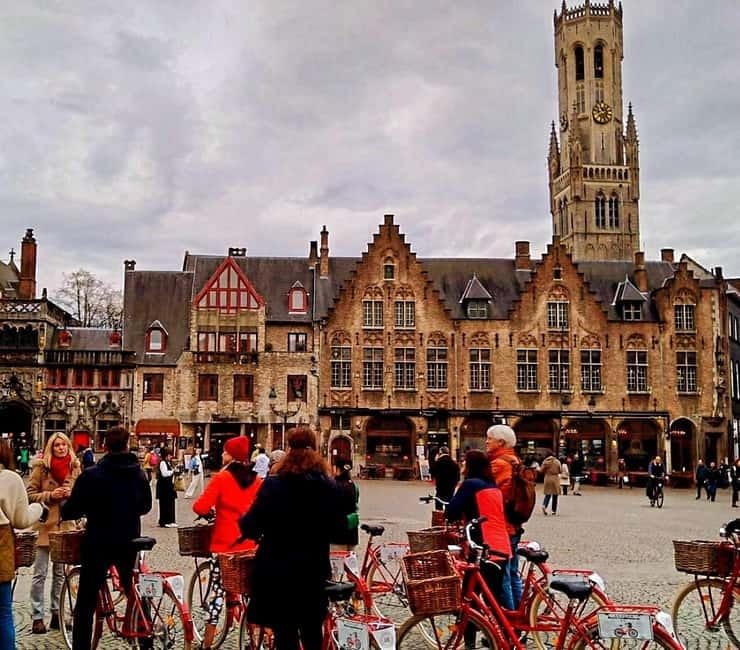 Bruges: Guided Retro Bike Tour of Highlights and Hidden Gems - Dijver canal views: when the ride becomes scenic, not just efficient
