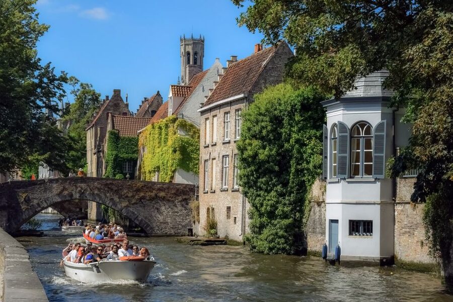 Bruges: Guided Tour & Boat Ride with Optional Beer Tasting - Key things to know before you go