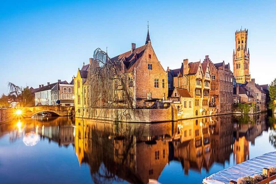 Bruges : Highlights & Hidden gems Walking Tour - Burg Square: the fortress story that starts Bruges