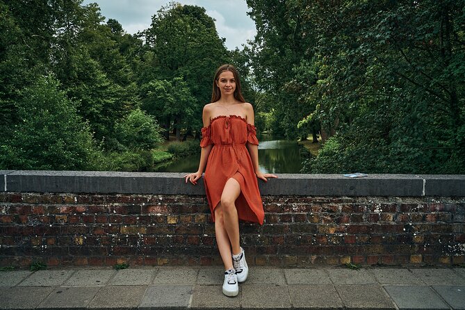 Bruges Photo Session By a Pro - Price and value: what $347.28 per group really covers