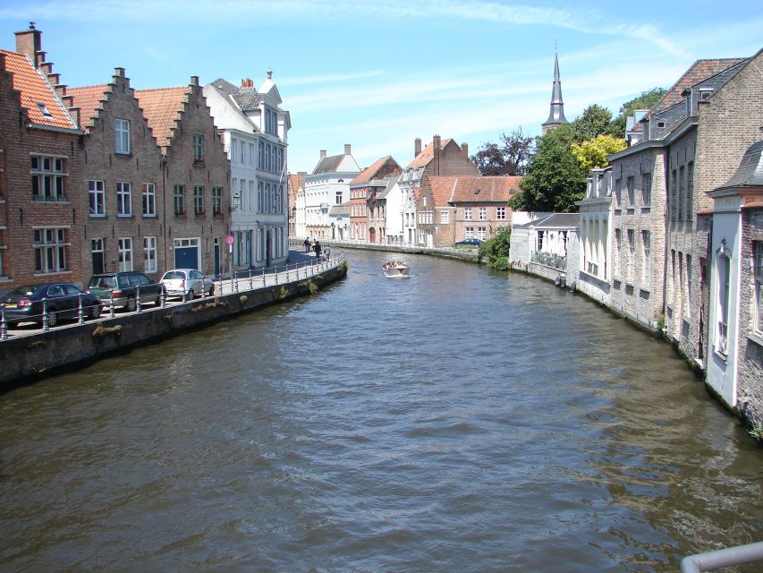 Bruges Private 2-Hour Walking Tour - The route that strings Bruges together, stop by stop