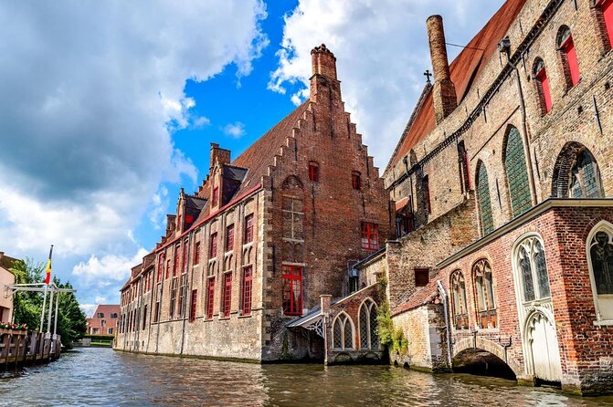 Bruges PRIVATE City Kickstart Tour With Locals - Key highlights worth your attention