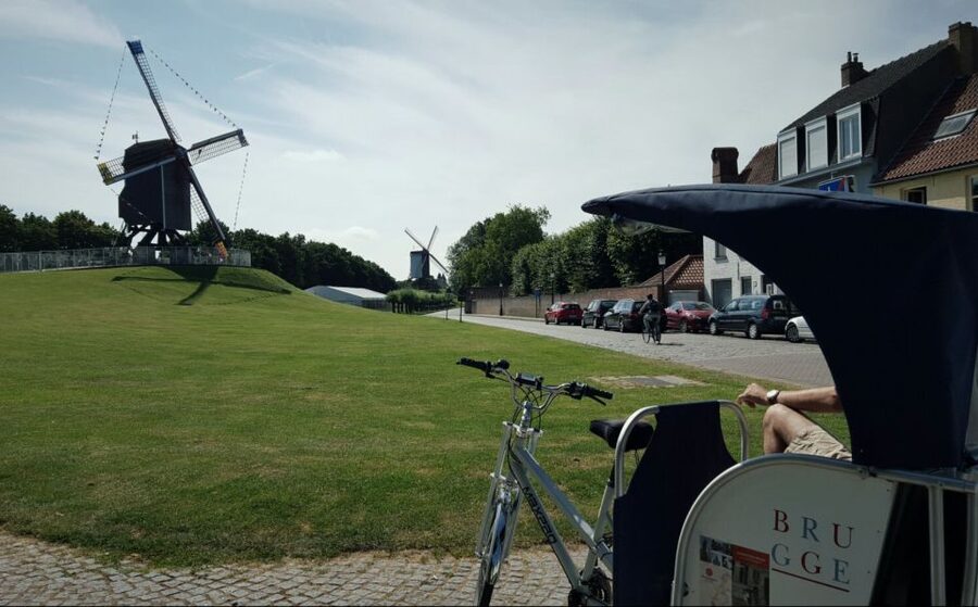 Bruges: Private Guided Tour by Pedicab - Should you book this Bruges private pedicab tour?