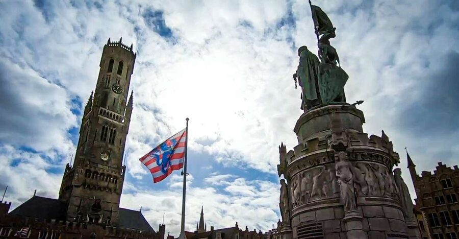 Bruges: Private Historical Highlights Walking Tour - Why the Two-Hour Timing Works in Bruges