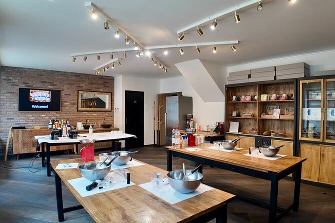Bruges Waffle Workshop - Location in Bruges: Ezelstraat 98 and how to plan your arrival
