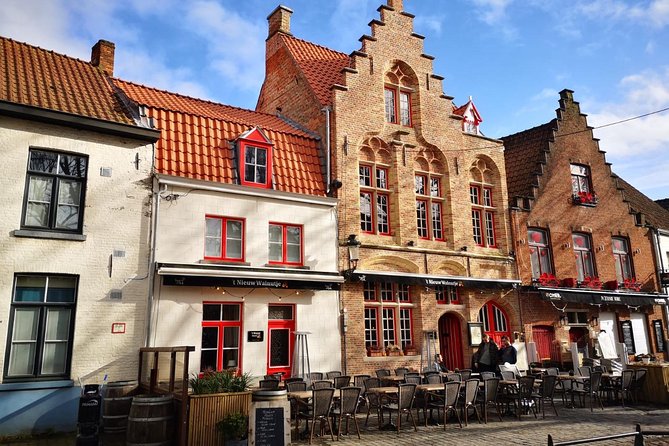 Bruges Walking Tour - Meeting point near the station, start logistics, and how to avoid stress