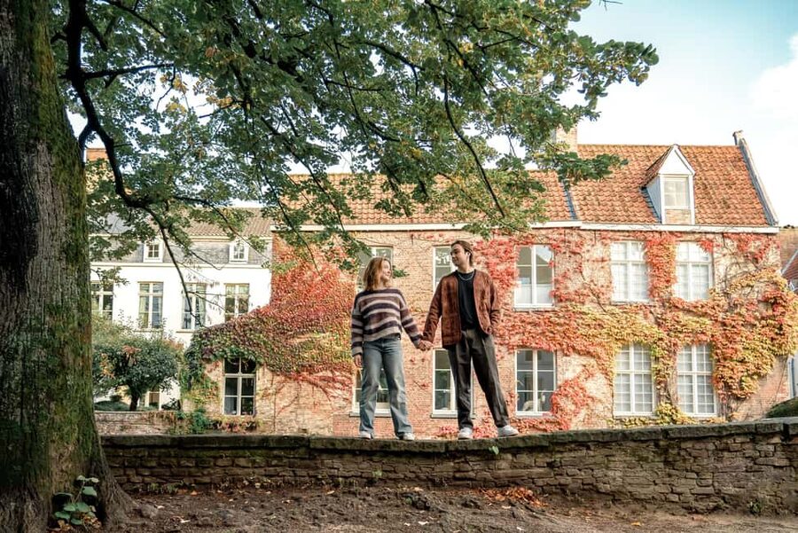 Bruges : Your private 1 hour photoshoot in the medieval city - What you get after: 30 edited photos in 48 hours