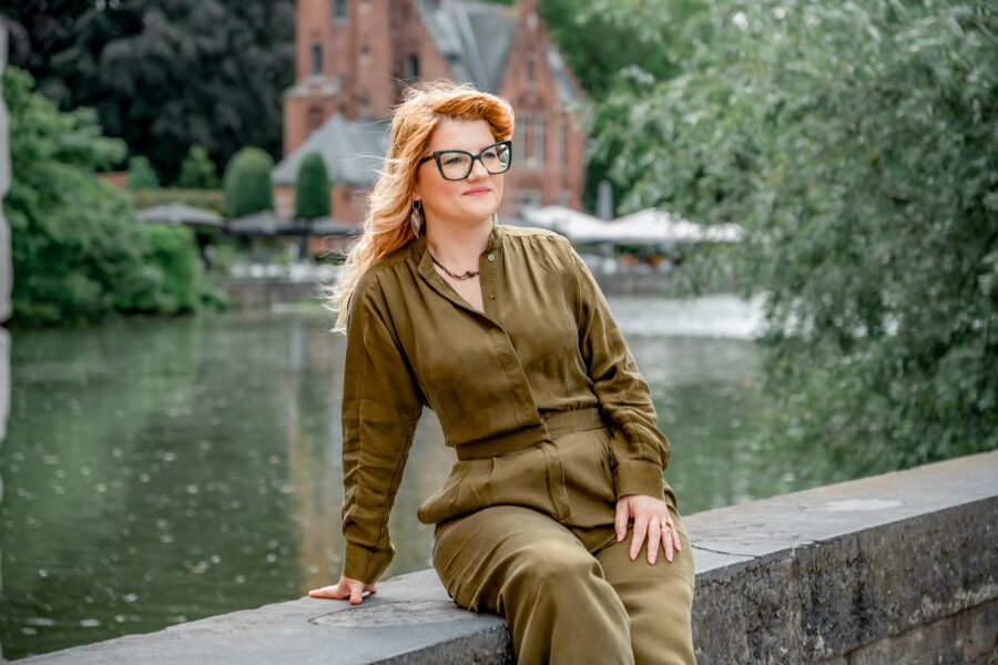 Bruges : Your private 30min. photoshoot in the medieval city - Meeting the City Through Your Photographer’s Eyes