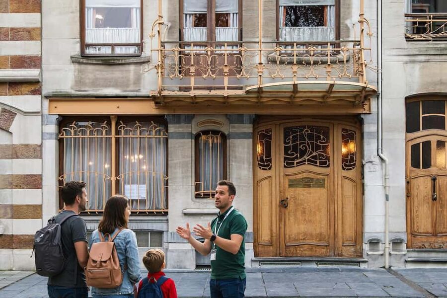 Brussels: Art Nouveau Private Walking Tour with Horta Museum - Hôtel Solvay: light, color, and craftsmanship you can read from the street
