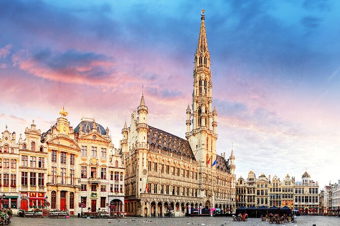 Brussels Audioguided walking tour 2h40 and 25 reviews - Stop One: Cathedral of St. Michael and Gudule to the Park Stroll