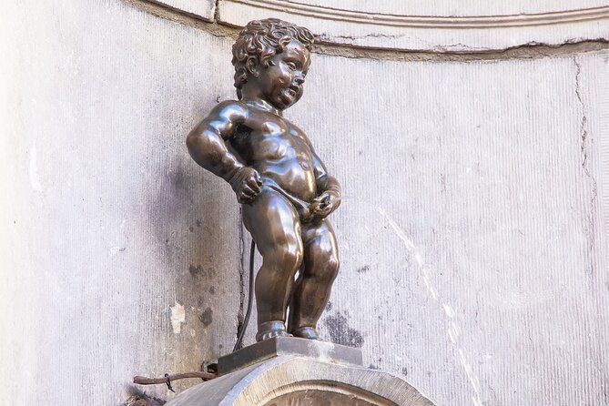 Brussels Audioguided walking tour 2h40 and 25 reviews - Grand Place Finale: Majesty, Details, and the Dukes of Brabant