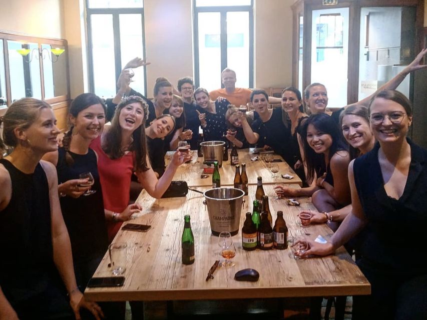 Brussels: Belgian Beer Tasting and Course at a Private Bar - The instructor-led course: brewing process, history, and style differences