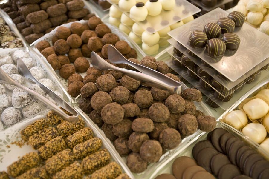 Brussels: Belgian Chocolate, Beer, and Fries Tasting Tour - Grand-Place start: where the tour keeps things easy