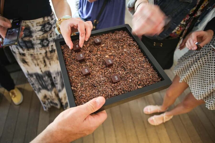 Brussels: Chocolate Appreciation and Tasting Walking Tour - Grand Place, Saint Catherine’s, and the guide’s city commentary