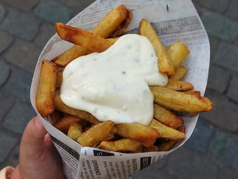 Brussels: City Center Guided Food Tour with Tastings - Vegetarian-friendly tastings, but expect seasonal swaps