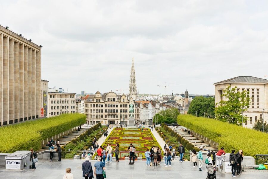 Brussels: City Highlights Walking and Tasting Tour - The local bar beer flight, a guided way to taste Brussels
